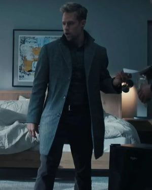 David-ODonnell-Reacher-S02-Grey-Coat