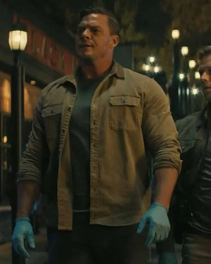 Reacher-S02-Jack-Reacher-Brown-Jacket