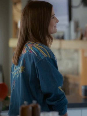 Shrinking Cobie Smulders Denim Shacket