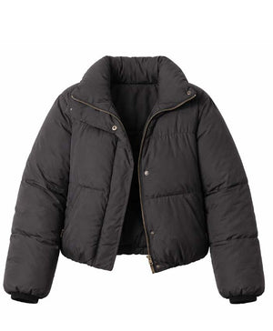 D’Arcy Carden Vacation Rentals 2026 Jacket