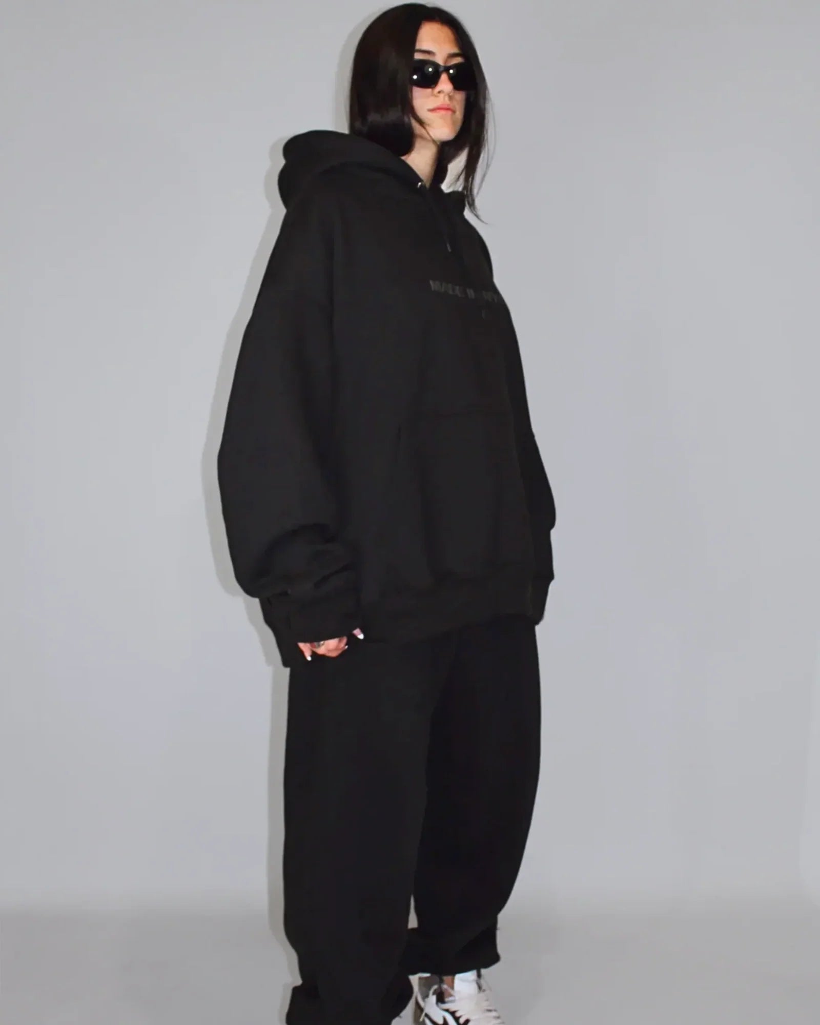 Girl-Tell-Her-You-Love-Her-Oversized-Hoodie