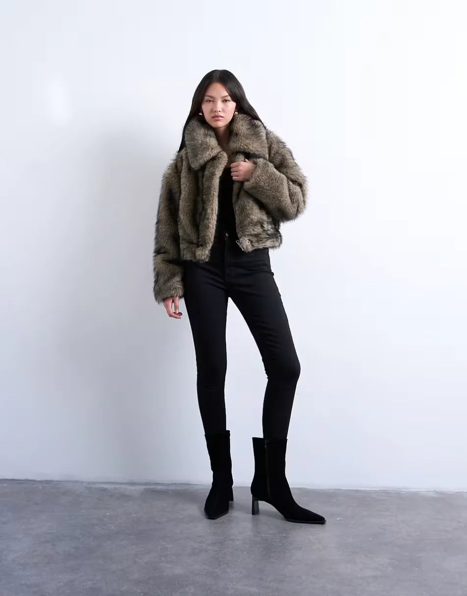 Topshop-Faux-Fur-Striped-ZipUp-Bomber-Jacket